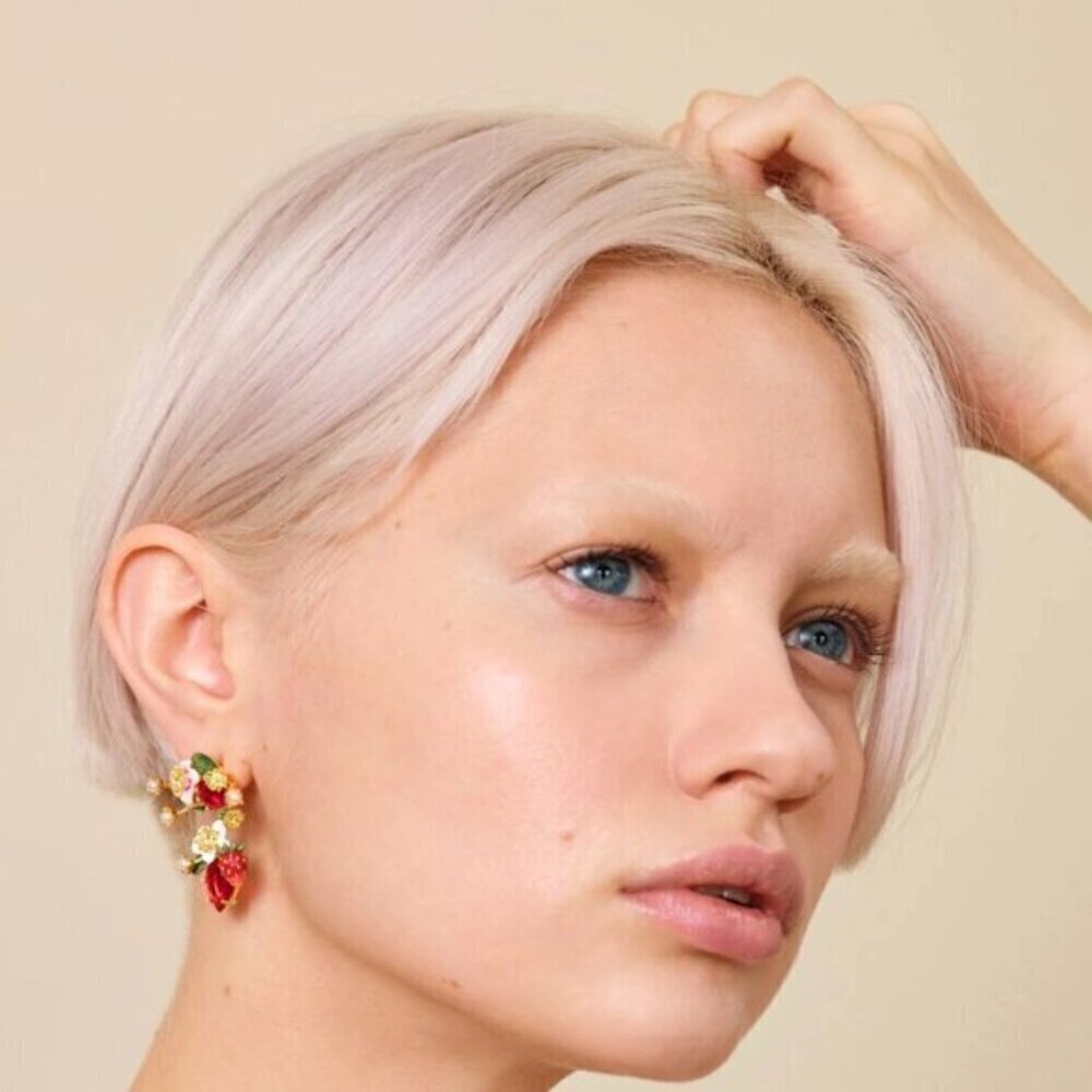 LES NEREIDES WILD STRAWBERRY AND STRAWBERRY FLOWER EARRINGS | ATBG1011 - Picture 3 of 5